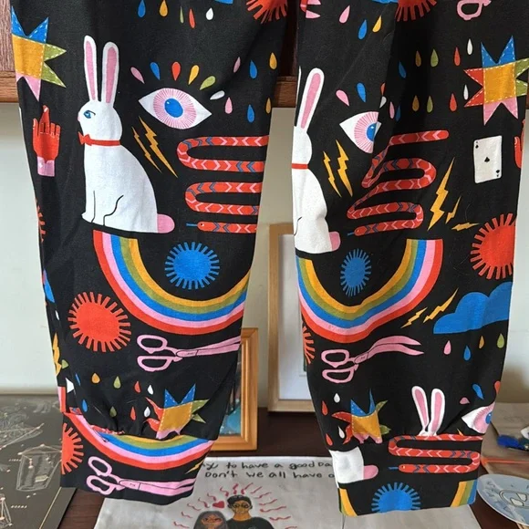 Nooworks Multicolor Magic Graphic Print joggers by Lisa Congdon. Size Large. - Picture 8 of 10